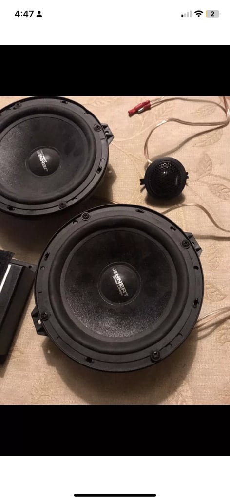 Audi TT jehnert speakers set up