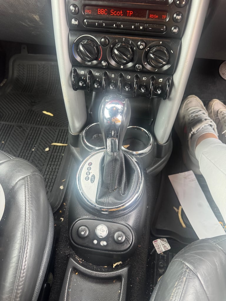 Mini, CONVERTIBLE, Convertible, 2006, Semi-Auto, 1598 (cc), 2 doors