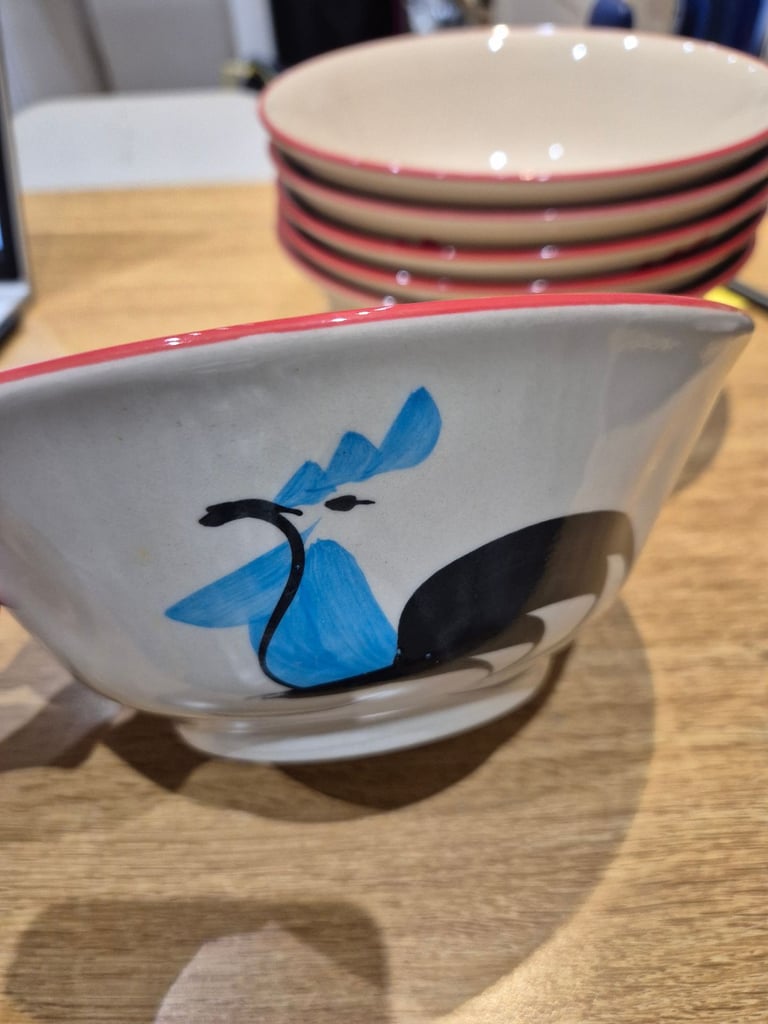 image for 🐓 Thai Rooster Bowls with Red Rim – Set of 6 🍜