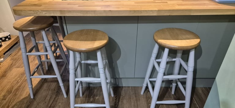 image for 4 high stools