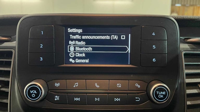 2022 Ford Transit Custom 2.0 EcoBlue 130ps Low Roof Leader Van Van Diesel Manual