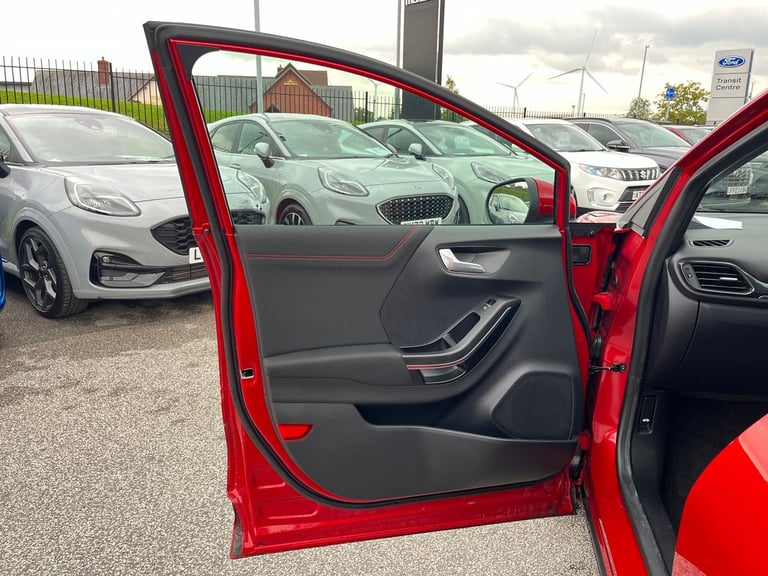 2024 Ford Puma 1.0 EcoBoost Hybrid mHEV ST-Line 5dr 5 Door PETROL Manual