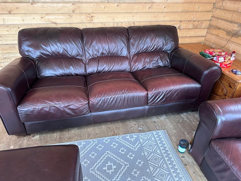 Leather Sofas For In Peterhead