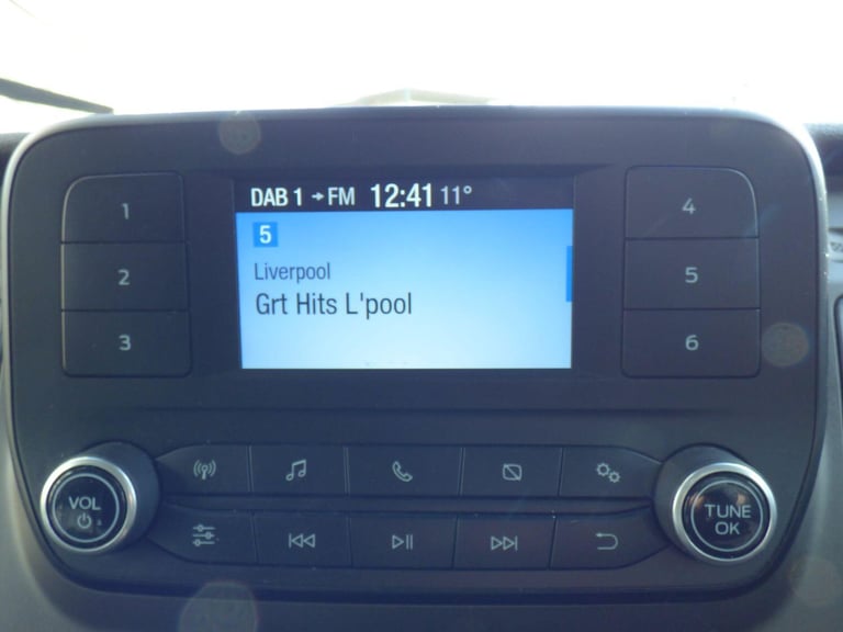 FORD TRANSIT CUSTOM 2.0 300 EcoBlue Trend AUTOMATIC **ALSO COMES WITH 15 MONTHS