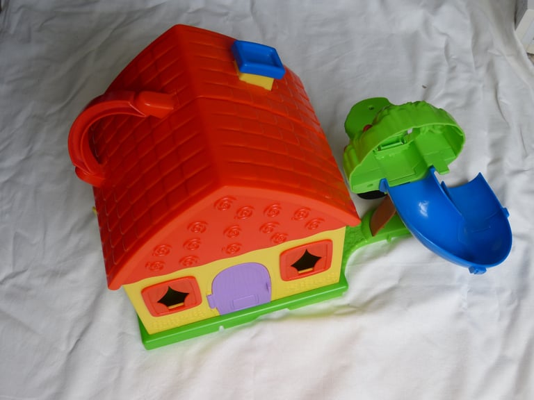 JUST PLAY HOUSE, TREE SLIDE, MAILBOX, FIGURES, FRIDGE, BATH & LOTS MORE