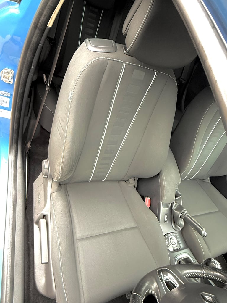 2013 Renault Megane 1.5 dCi 110 Dynamique TomTom 3dr [Start Stop] COUPE Diesel Manual