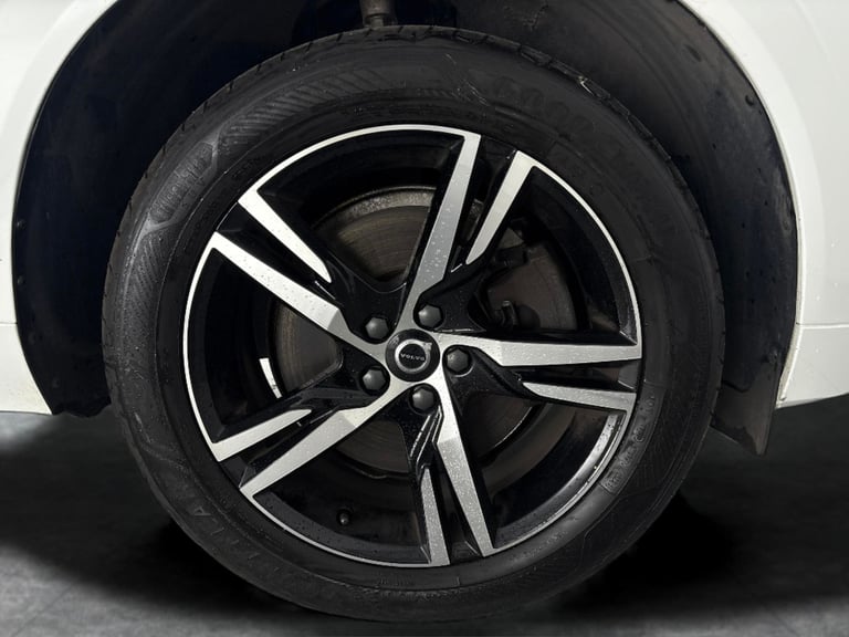 2022 Volvo XC60 2.0 B4 MHEV Plus SUV 5dr Diesel Hybrid Auto AWD Euro 6 (s/s) (197 ps) - CAR Suv H...
