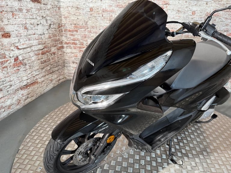 HONDA PCX125 - 2018 Petrol Automatic in Black