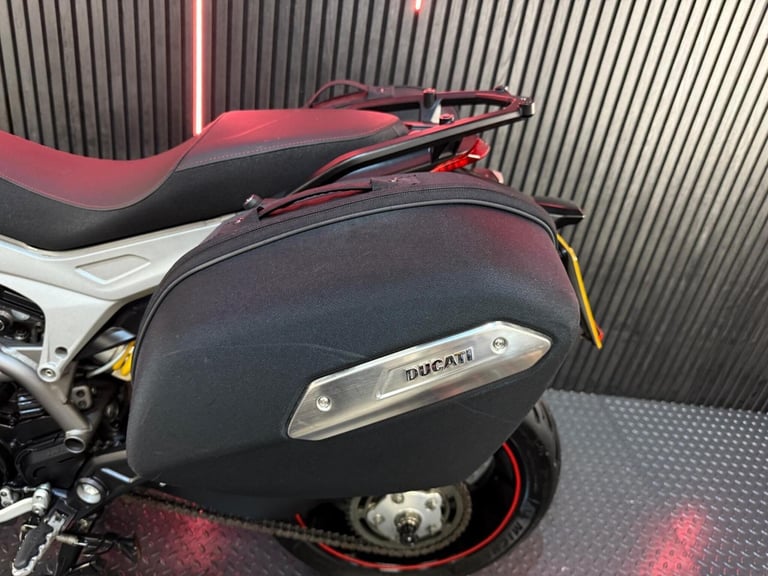 2015 Ducati Hyperstrada 821 821 Euro 3
