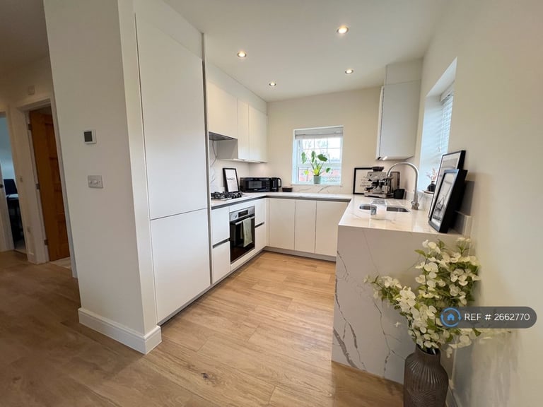 2 bedroom flat in Isabel Lane, Kibworth, Leicester, LE8 (2 bed) (#2662770)