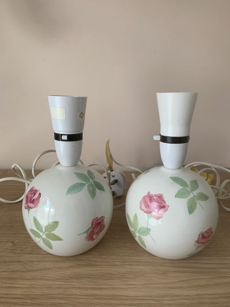 Bedside lamps 
