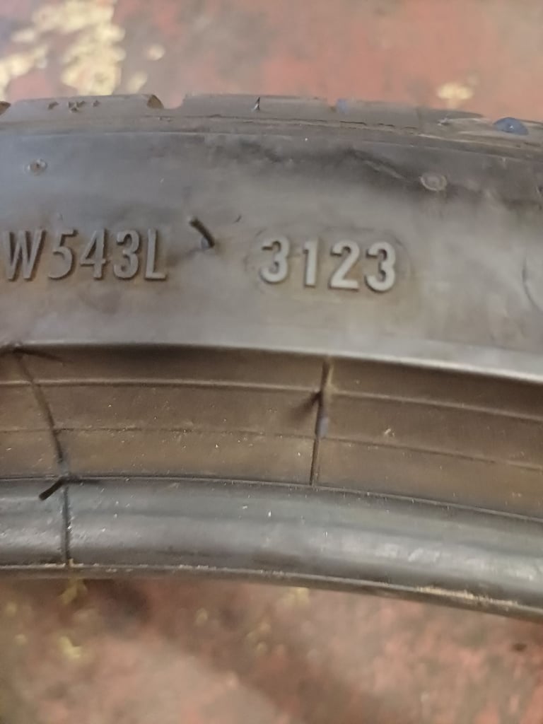 1x 315 30 23 Pirelli Tyre