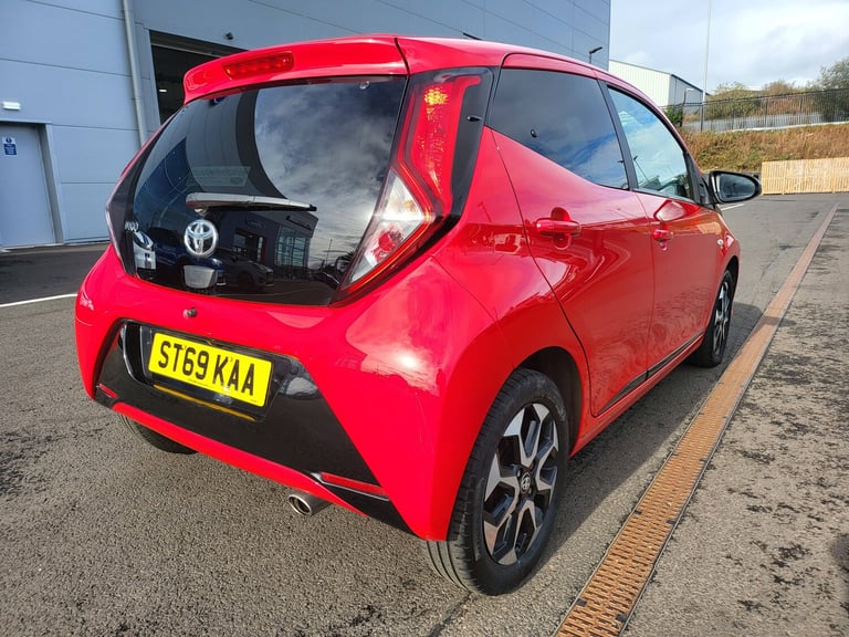 2019 Toyota AYGO VVT-I X-TREND X-SHIFT Hatchback PETROL Manual