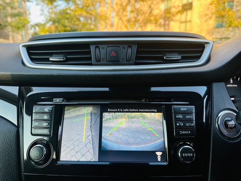 2014 Nissan Qashqai 1.5 dCi Tekna 5dr Diesel