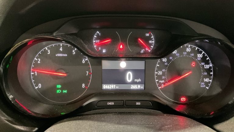 2019 Vauxhall Grandland X 1.2 Turbo SE 5dr HATCHBACK Petrol Manual