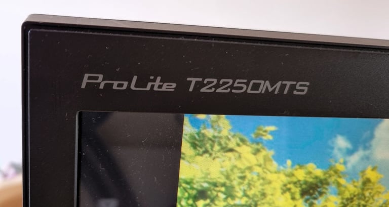 iiyama ProLite T2250MTS 22" Touchscreen Monitor (Used)