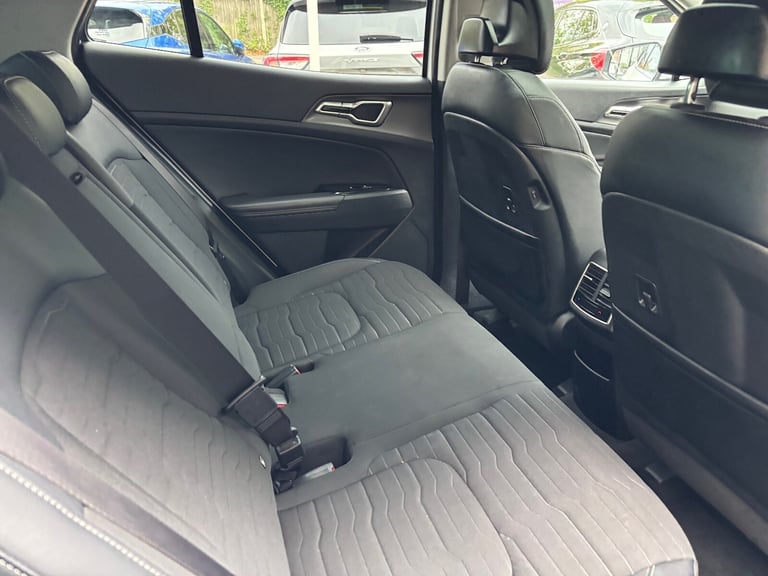 2022 Kia Sportage 1.6T GDi HEV 4 5dr Auto Estate Hybrid Automatic