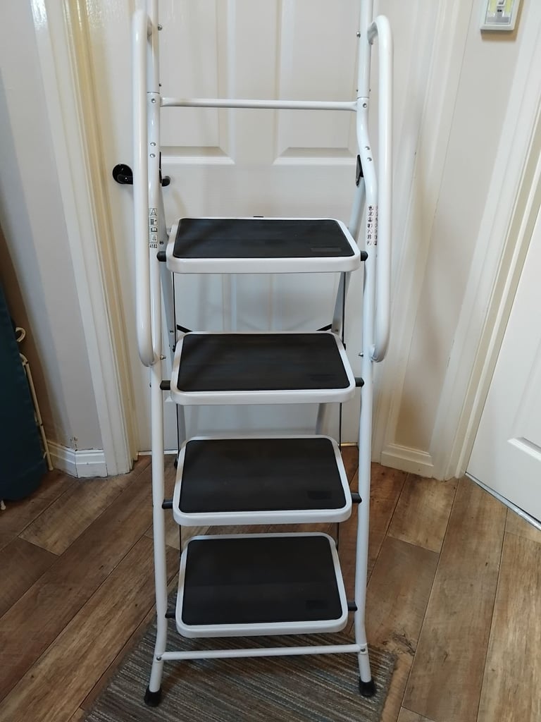 image for Safety step ladder