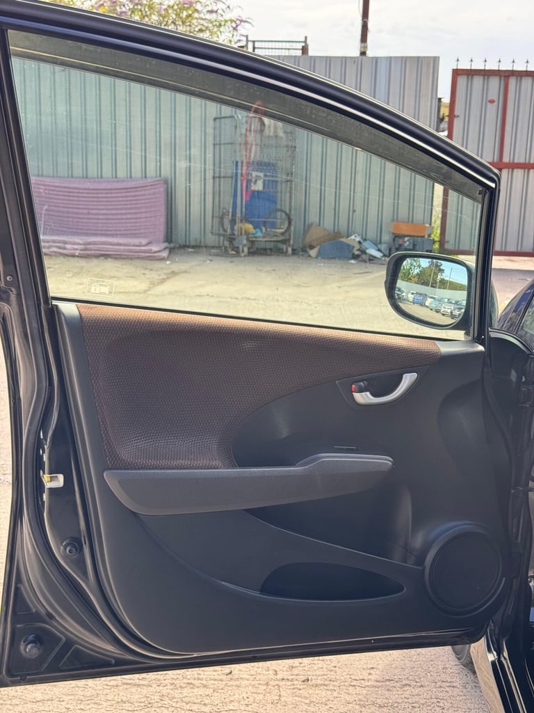 2012 Honda Fit JAZZ 1.5 SHUTTLE  5DR Estate Petrol Automatic