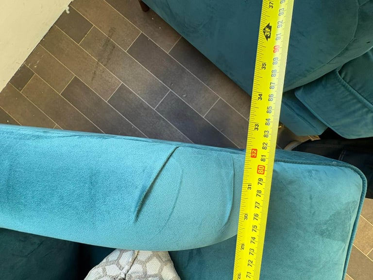 Lovely Compact French Velvet Sofa & Armchair. Delivery available🚛