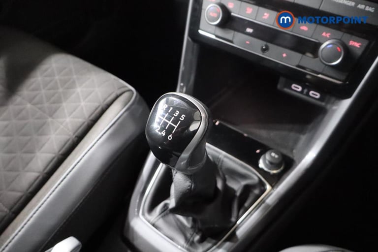 2021 Volkswagen T-Cross 1.0 TSI 110 SEL 5dr SUV Petrol Manual