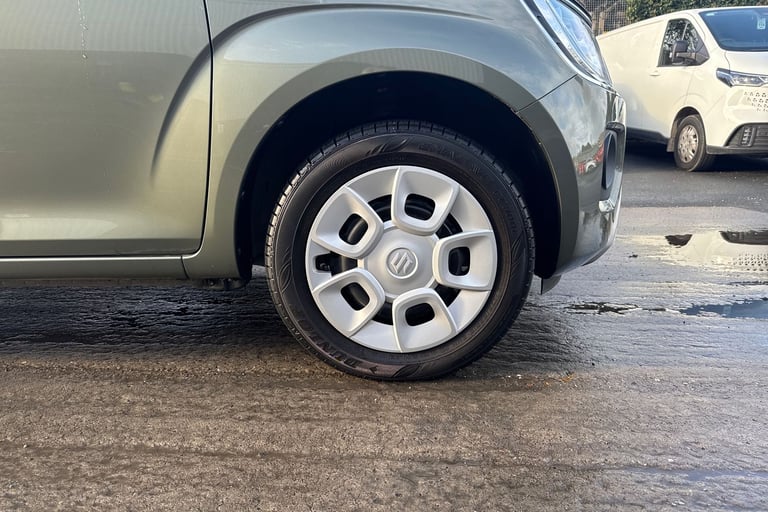 2021 Suzuki Ignis 92905 Hatchback Petrol Manual