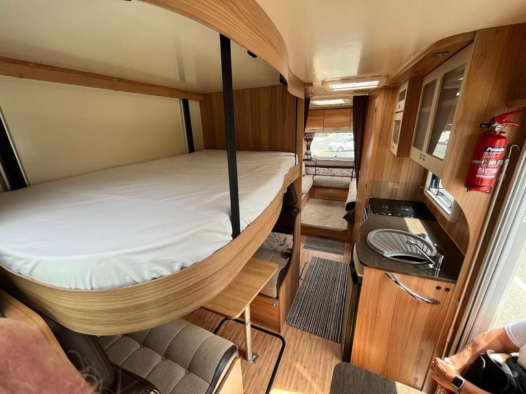 Bailey Autograph 765, 6 Berth, End Lounge, Electric Drop Down Bed