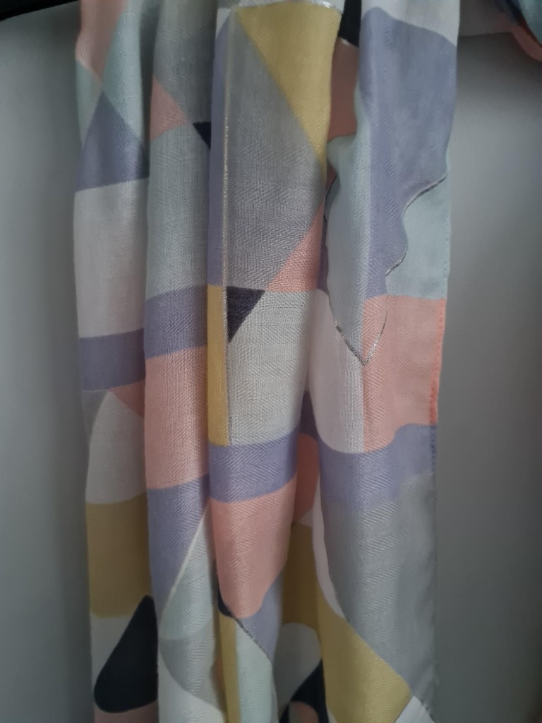 Ladies Pastel Coloured Scarf