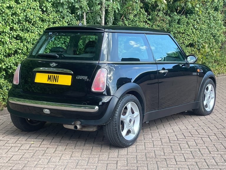 2002 MINI Hatch 1.6 Cooper 3dr Auto HATCHBACK Petrol Automatic