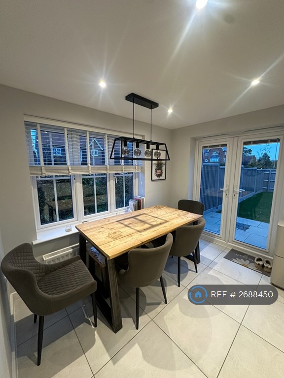 3 bedroom house in Hodgkin Way, Didcot, OX11 (3 bed) (#2688450)