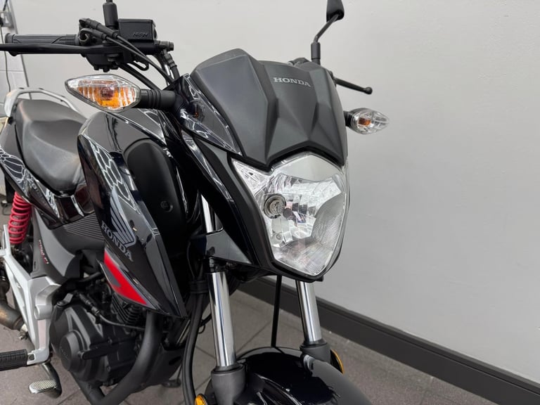 HONDA CB125F BLACK / DARK BLUE 2019 19 REG 10,253 MILES USED 125CC MOTORCYCLE