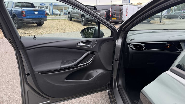 2019 Vauxhall Astra 1.4T 16V 150 SRi Vx-line 5dr Hatchback Petrol Manual