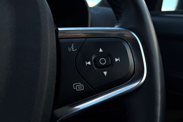 2021 Volvo XC40 92673 Estate Petrol Automatic