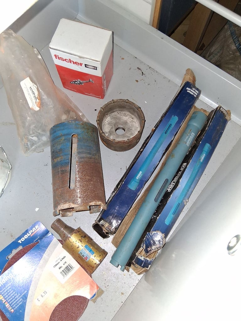 Diamond core drill with asorted bits £30