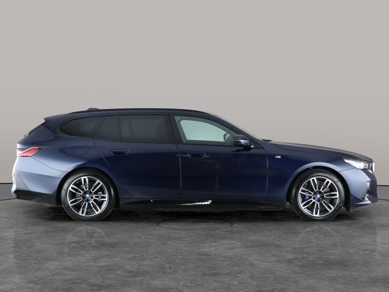 2024 BMW i5 40 83.9kWh M Sport Touring 5dr Electric Auto eDrive (11kW Charger) (340 ps) Estate El...