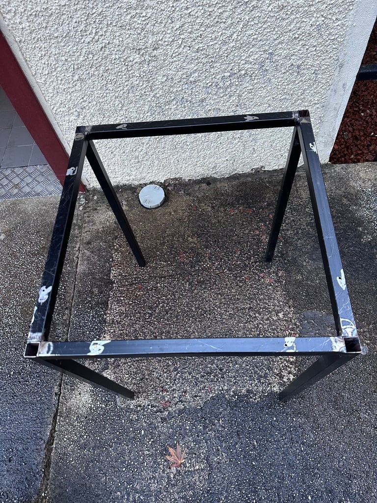 Free Black Metal Table Frame Scrap or Upcycle