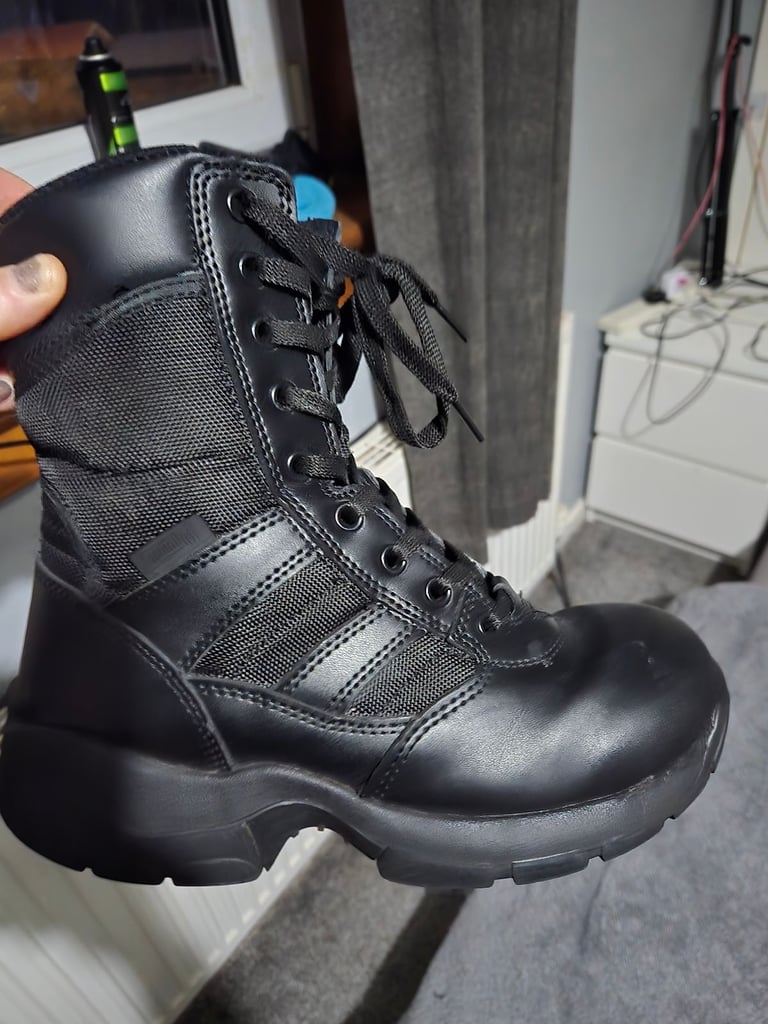 image for Magnum work boots