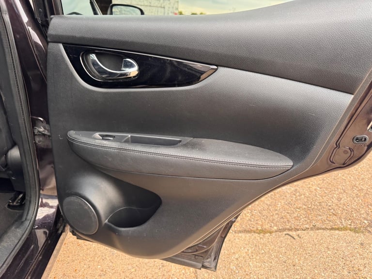 2016 Nissan Qashqai SUV (2013 - 2017) SUV Diesel Manual