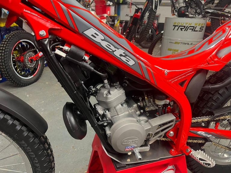 2025 Beta EVO Senior BW 80cc Trials Bike - Schoolboy Youth Fun Off-Road 