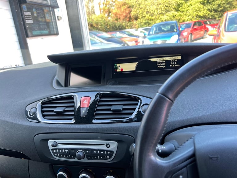 2011 Renault Grand Scenic 1.5 dCi Dynamique TomTom Euro 5 5dr MPV Diesel Manual