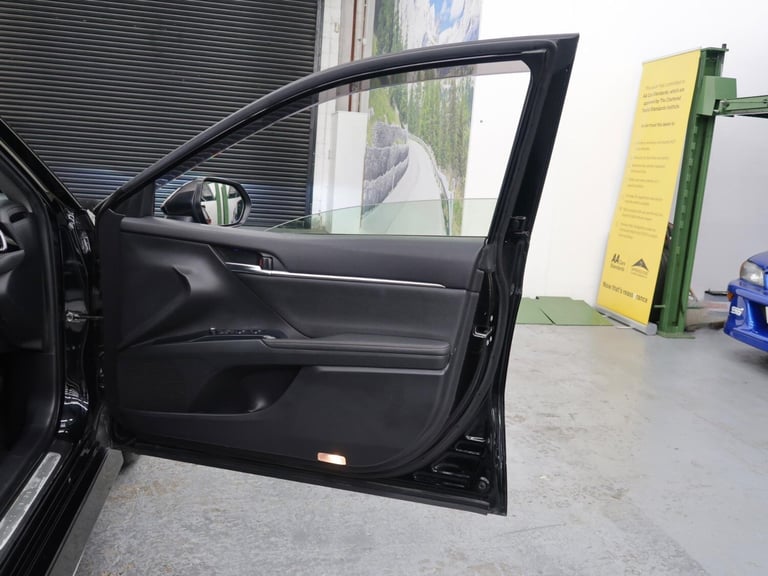 2020 Toyota Camry 2.5 VVT-h Excel CVT Euro 6 (s/s) 4dr Saloon Petrol/Electric Hybrid Automatic