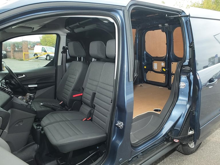 Ford Transit Connect 240 1.5 EcoBlue 100PS 'Limited' L1 Euro 6 Small Panel Van