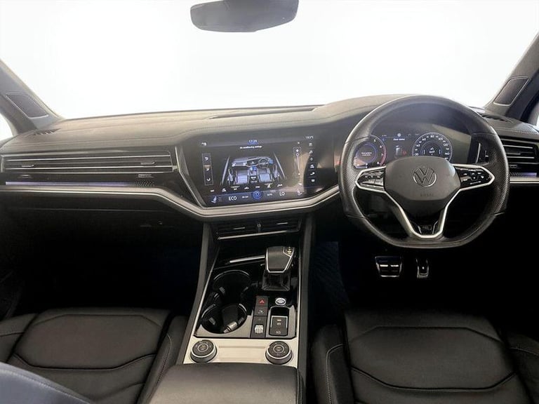 2021 Volkswagen Touareg 3.0 TSI V6 Black Edition Tiptronic 4Motion Euro 6 (s/s) 5dr Automatic SUV...