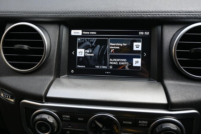 2016 Land Rover Discovery 4 3.0 SD V6 SE Auto 4WD 5dr PANEL VAN Diesel Automatic