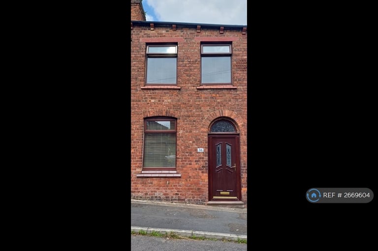 2 bedroom house in Lorne Street, Wigan, WN1 (2 bed) (#2669604)