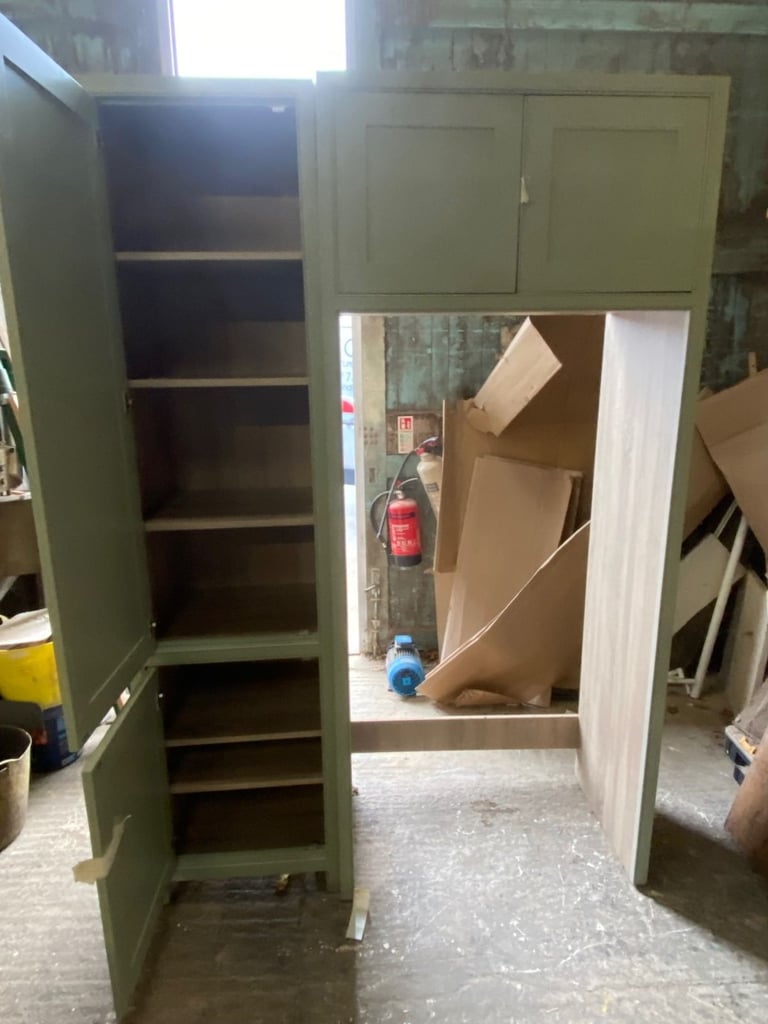 Handmade Painted In Frame Shaker Kitchen 