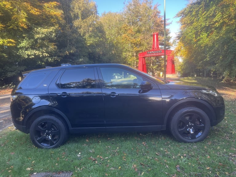 LAND ROVER DISCOVERY SPORT 2.0 TD4 SE Black Manual Diesel 2018