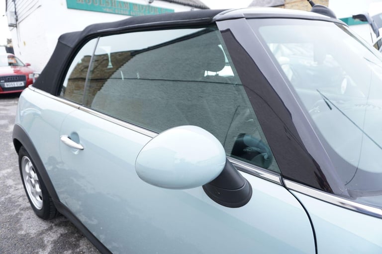 2013 MINI Convertible 1.6 Cooper 2dr CONVERTIBLE PETROL Manual