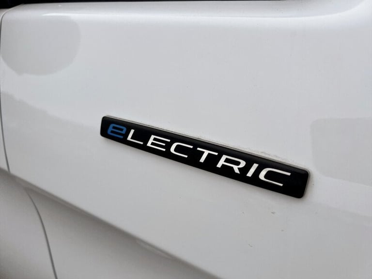 2023 Mercedes-Benz Vito 116 e Progressive Panel Van Electric Automatic