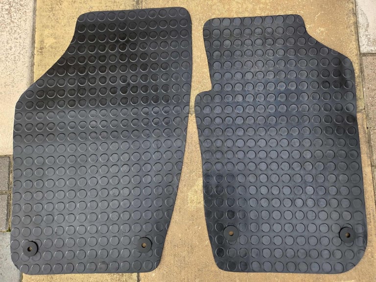 ŠKODA FABIA 2015 2021 FRONT RUBBER FLOOR MATS